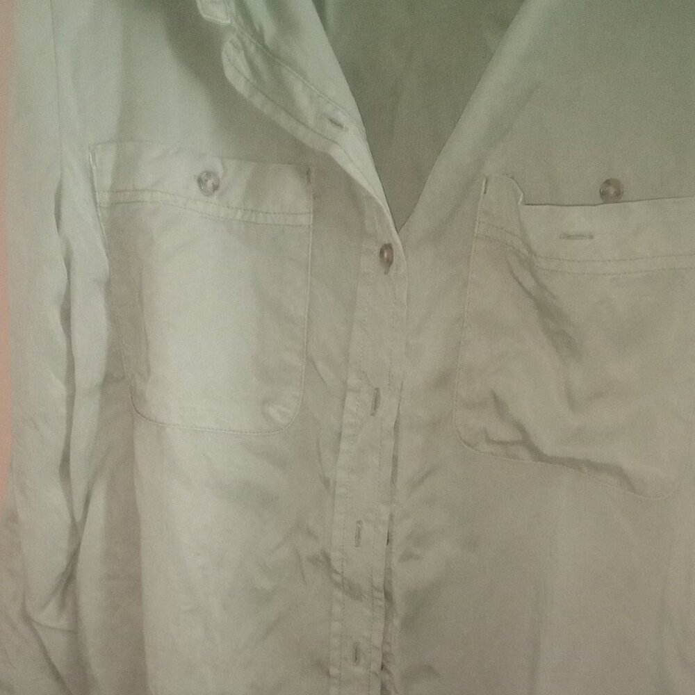 Sanctuary women's small fitted sage green button up with front breast pockets